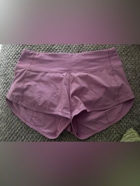 Lululemon Speed Up Shorts Low Rise 2.5” Size 2 | Smoked Mulberry / Purple